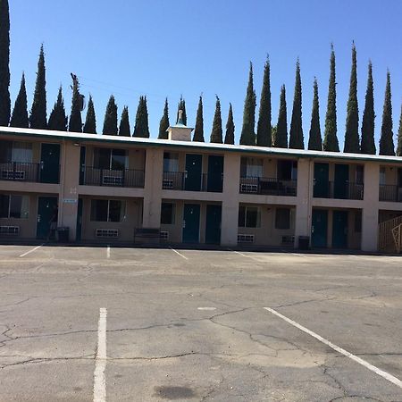 Townhouse Motel Sanger Buitenkant foto